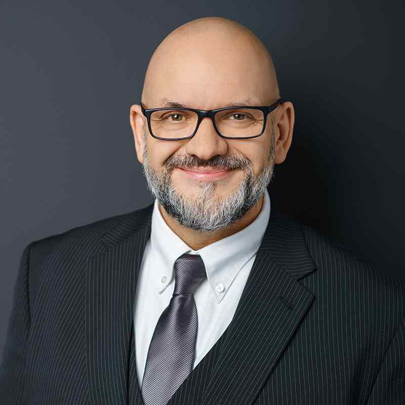 https://lawyerharrisconsult.com/wp-content/uploads/2019/10/image_team_07.jpg